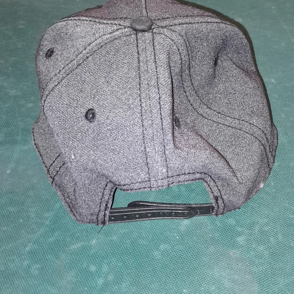 Batman hat - Picture 4 of 4